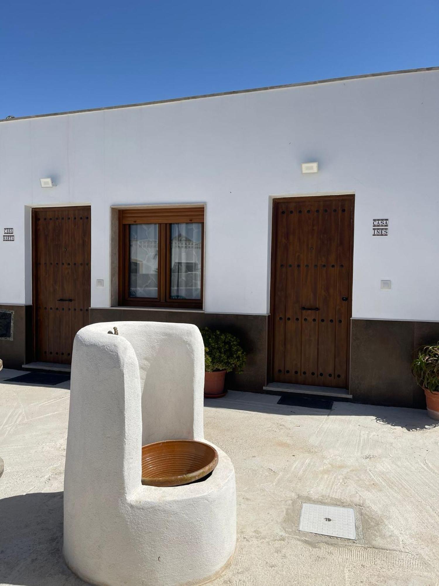 Apartamentos La Palmera Fernan Perez Exterior photo